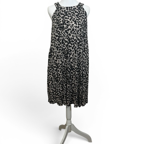 torrid Dresses & Skirts - torrid Black and Cream Leopard Print Sleeveless Swing Dress